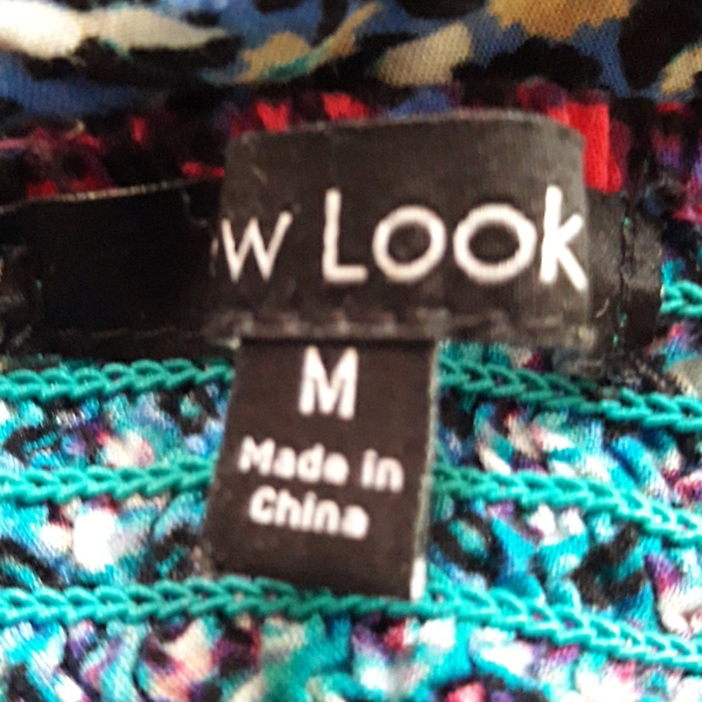 SALEš„$4 New Look: Top - Picture 6 of 7